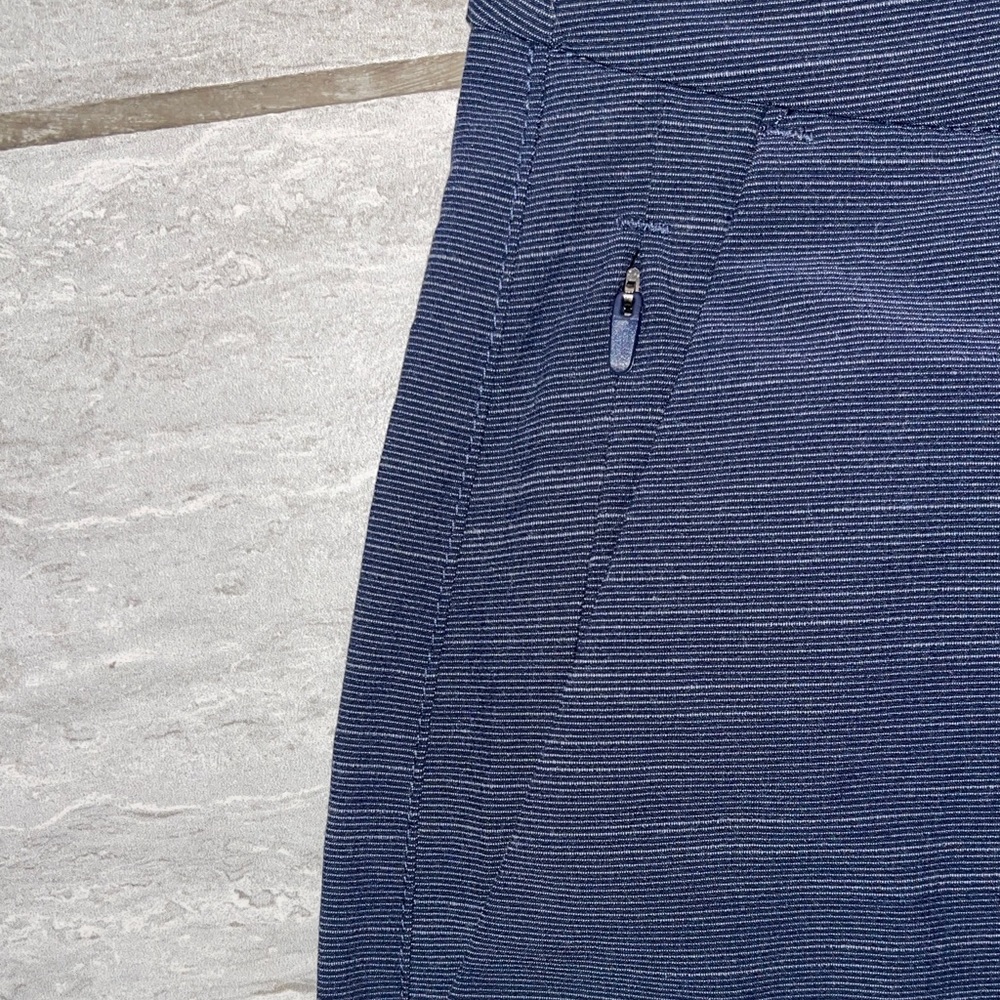 2 Pair set of Hang Ten Men's Navy & Tan Shorts - Picture 10 of 10
